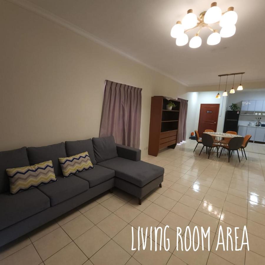 Sabakuba Homestay Marina Court Condominium Кота-Кінабалу Екстер'єр фото