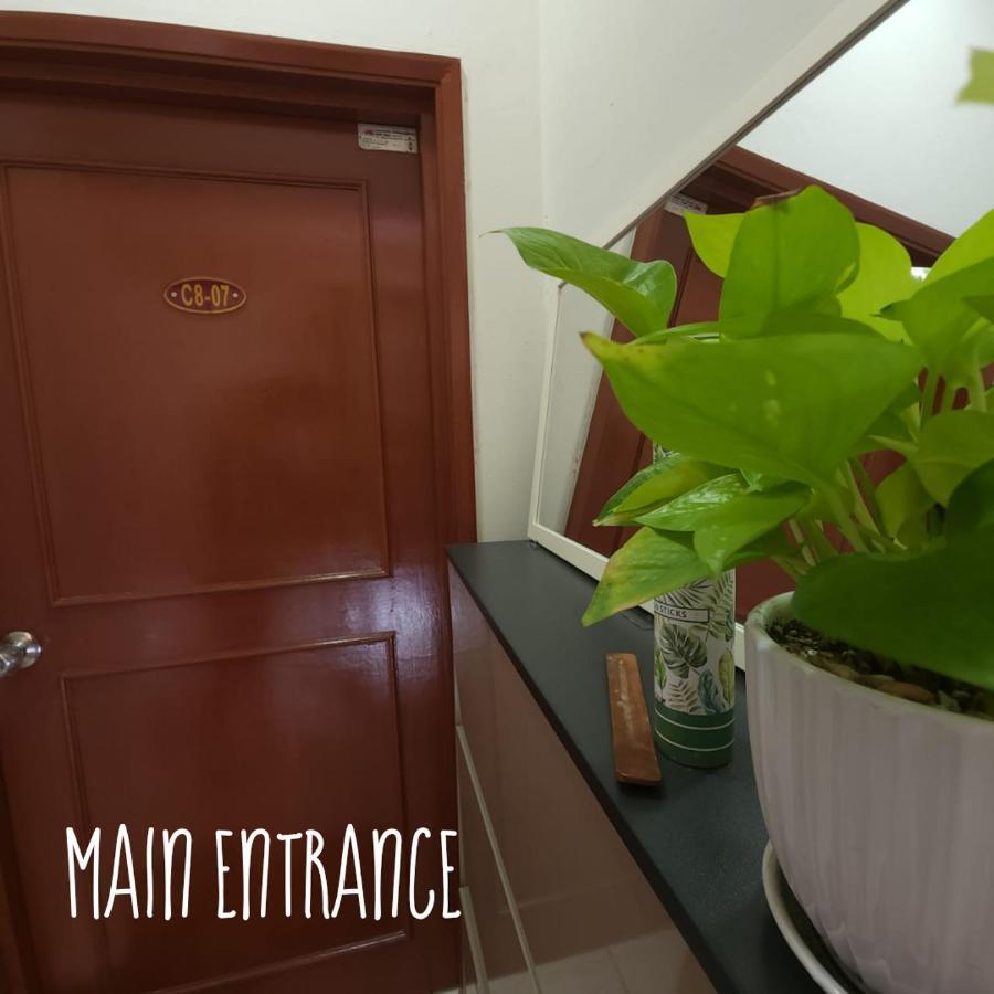Sabakuba Homestay Marina Court Condominium Кота-Кінабалу Екстер'єр фото